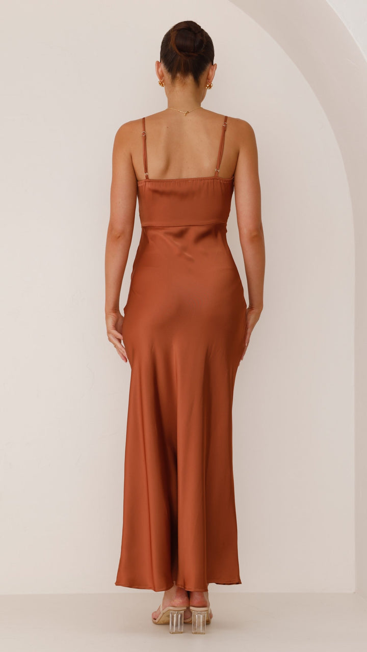 Ilana™ | Robe Maxi Plissée Cuivrée