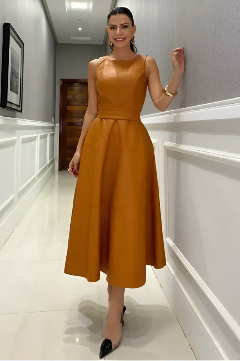 Kira™ | Robe moderne et élégante aspect cuir